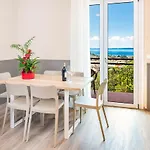 アパートホテル Residenza Panorama 3*