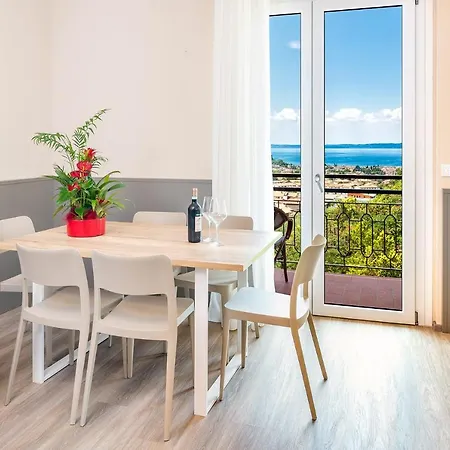 מלון דירות Residenza Panorama 3*