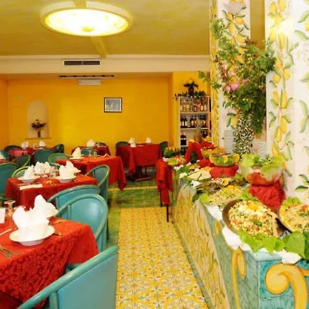 Residenza Panorama Aparthotel 3*