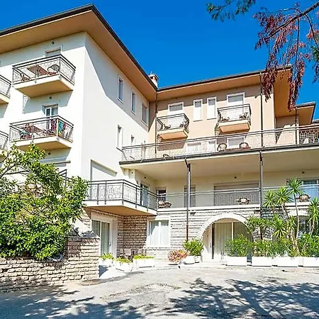 Residenza Panorama 3* Costermano
