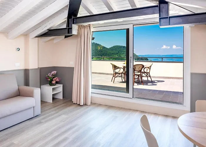 Residenza Panorama 3* Costermano