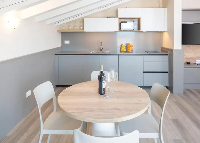 Residenza Panorama 3* Костермано