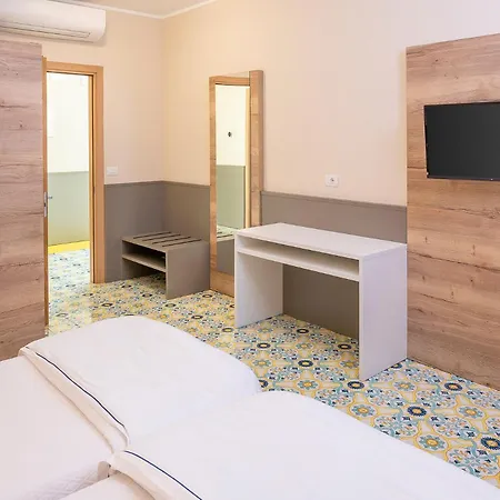 Residenza Panorama 3* 科斯特曼诺