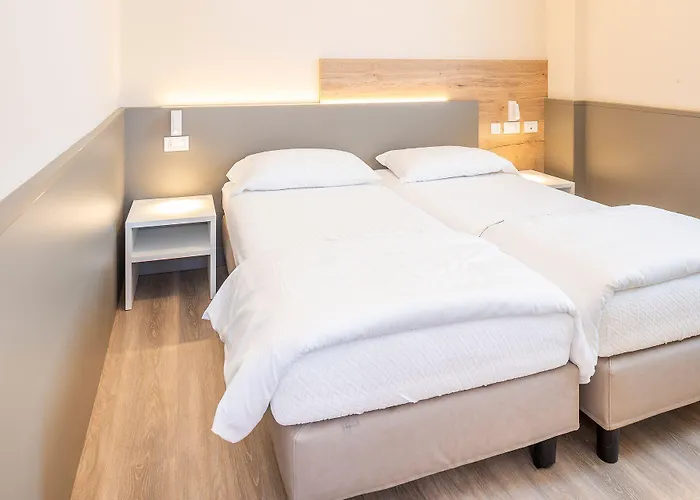 Residenza Panorama Апарт-отель Костермано