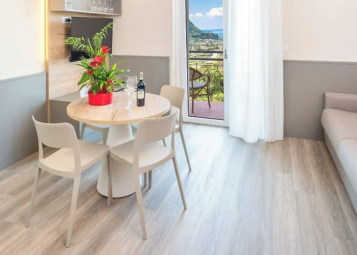 Residenza Panorama Костермано